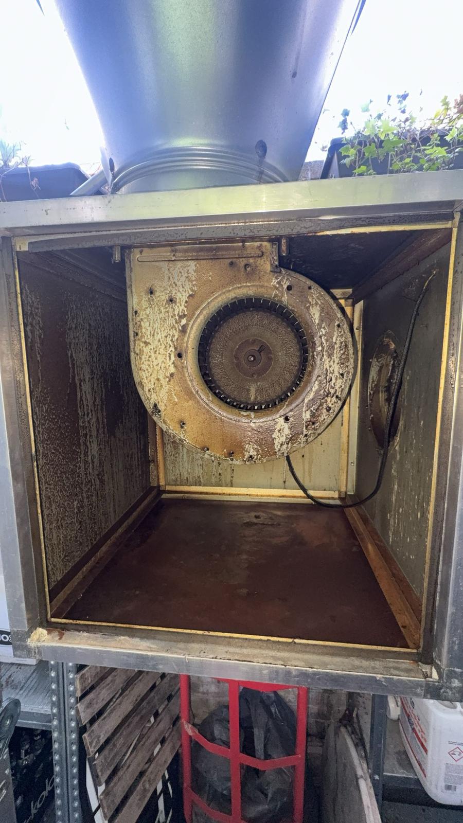 Ventilator & behuizing voor reiniging